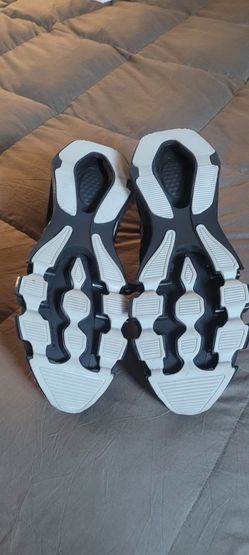 Brand New A55 Hurro Runnimg Shoes for Sale in Huntington  display picture 2