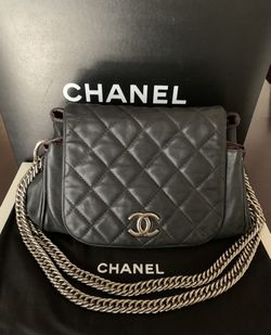 Authentic Chanel Accordion Flap Bag for Sale in Glendale, AZ - OfferUp