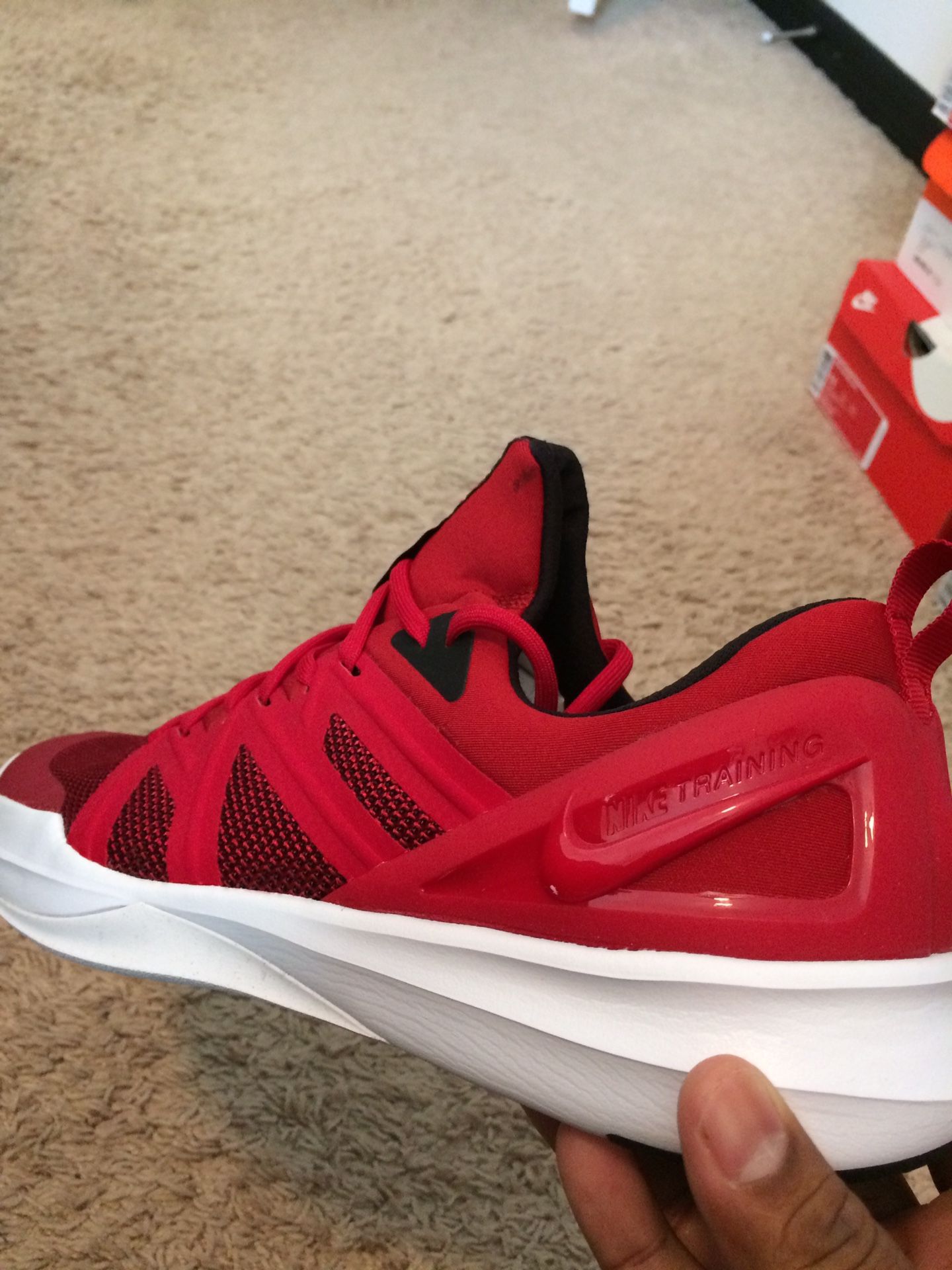 NIKE VICTORY ELITE SIZe 11