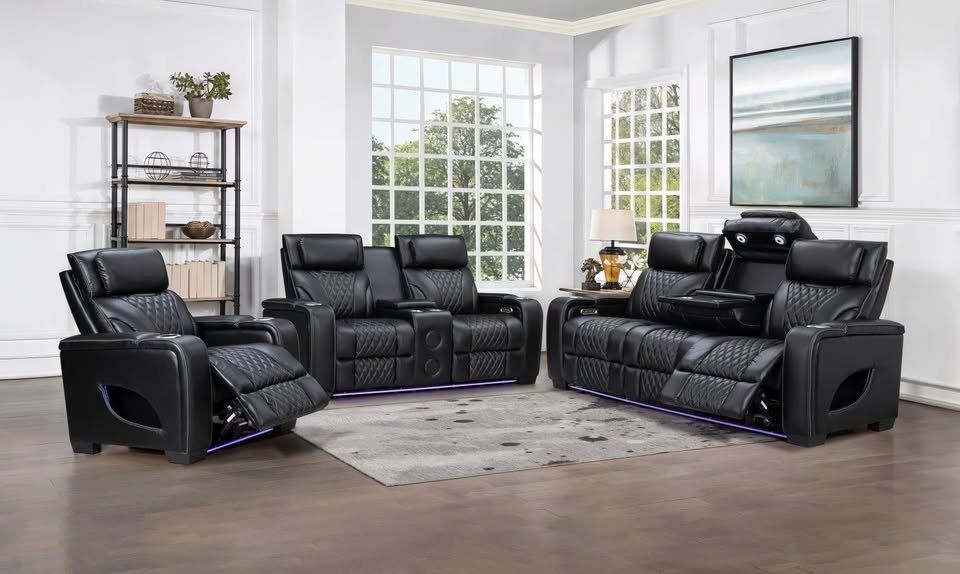 Brand New Sleek Style Black Power recliner Sofa w/Power headrest & Lot more features