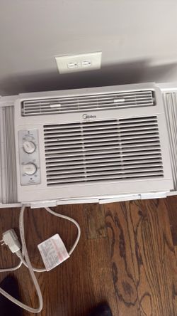 Midea air conditioner