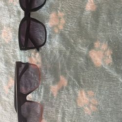 Vince Camuto Sunglasses Both Clear And Scratch Free Lens And Great Quality 