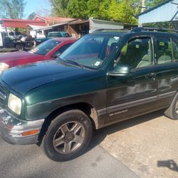 2002 Chevy Tracker RUNS GREAT 