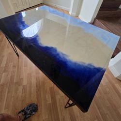 Stunning Mirage Dining table  50x35