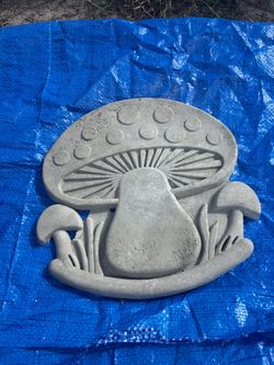 Mushroom concrete garden paver