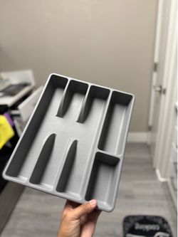 Oven Mitts and Tissue Stand and Cutlery Stand