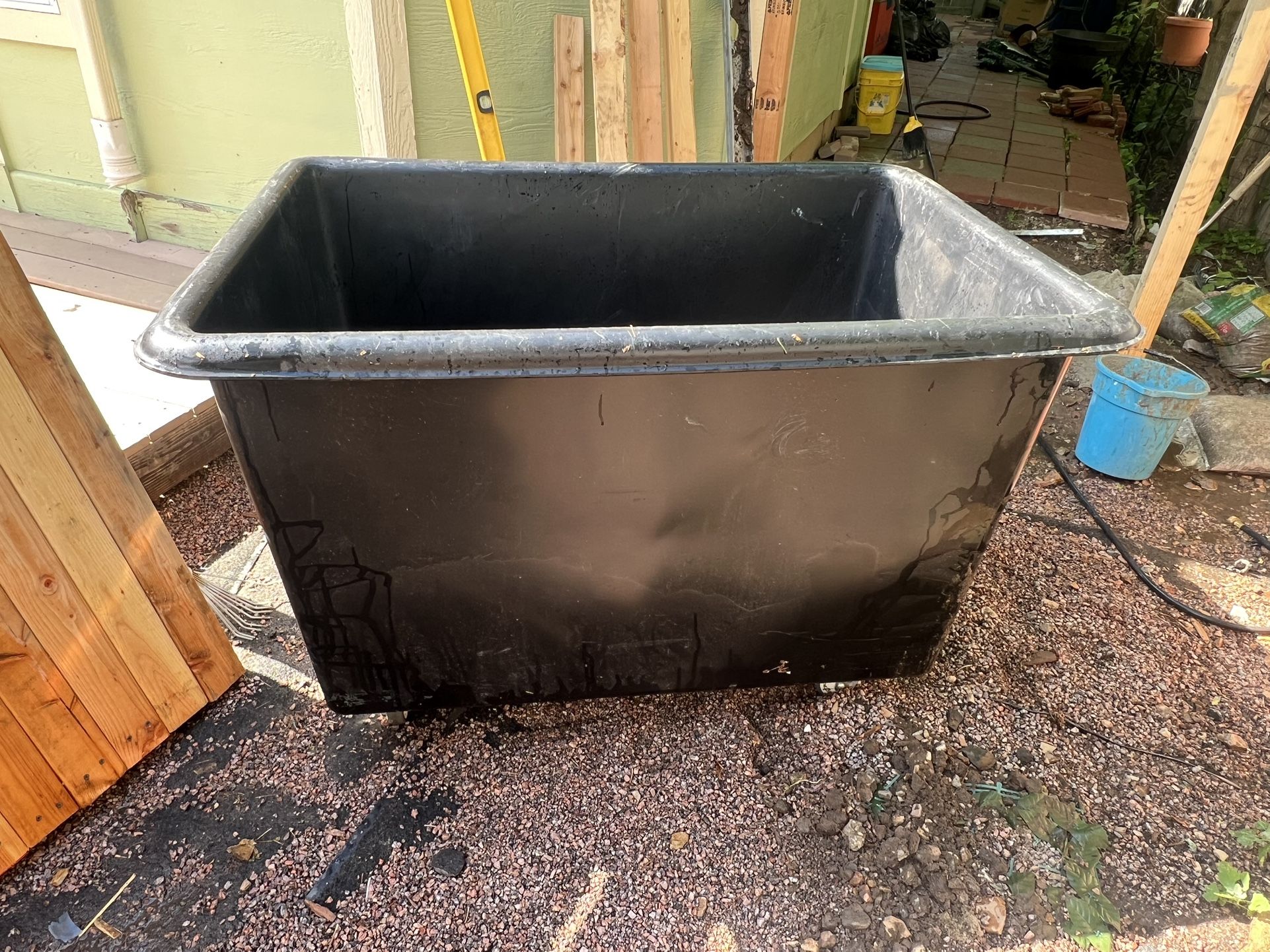 U Line Poly Box