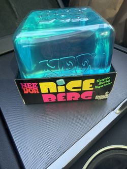 Needoh ice Berg And Squishy
