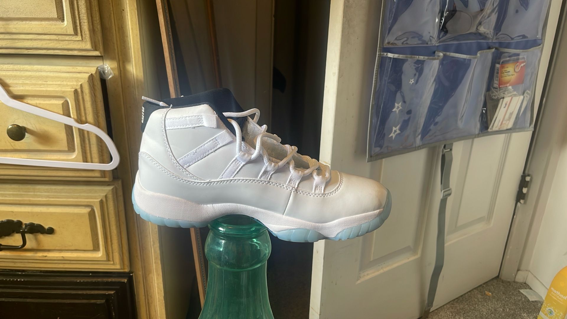 JORDAN 11 RETRO 'COLUMBIA / LEGEND BLUE' 2024