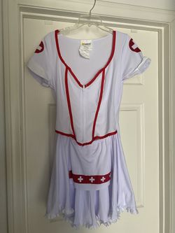 NURSE HALLOWEEN COSTUME