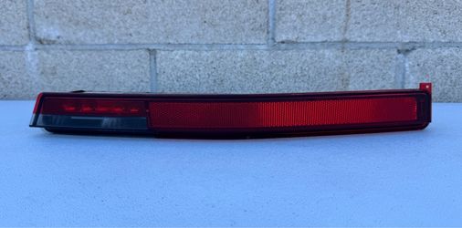 2022-2025 BMW iX REAR RIGHT PASSENGER SIDE REAR BUMPER LED TAIL LIGHT LAMP  OEM