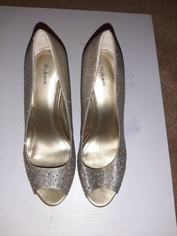 Womens gold heels