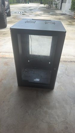 Av Cabinet