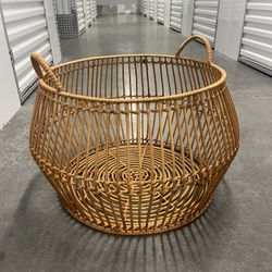 Rattan Blanket Basket
