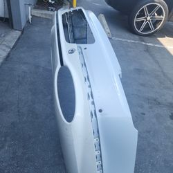 20-23 Bentley BY631 Flyng Real Bumper 