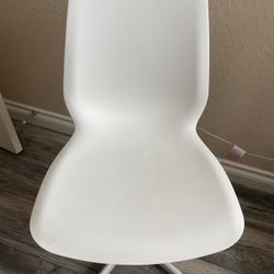 IKEA Leifarne Swivel Chairs White with Free Desk