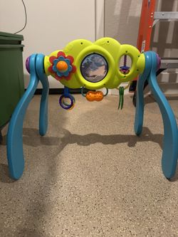 BUMBO STAGES SAFARI PLAY ARCH 