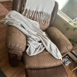 Couch & recliner 