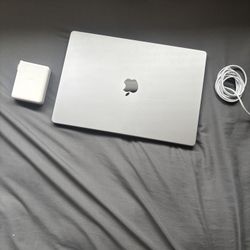 2021 MacBook Pro 16 In