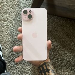 IPhone 15 Plus Pink