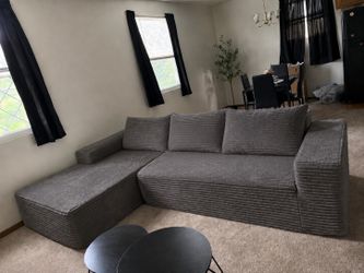 Brand New In Box！106”gray morden sectional oversized couch.sample availible to try
