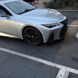 2021 Lexus IS