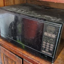 Kenmore Countertop Microwave, Large, Black, Needs Cleaned, Eastside