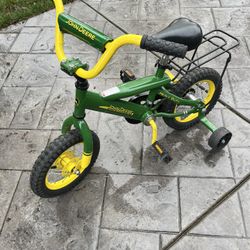 John Deere Bike With Training Wheels