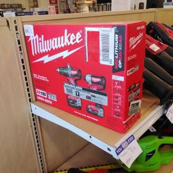 Milwaukee Drill Set