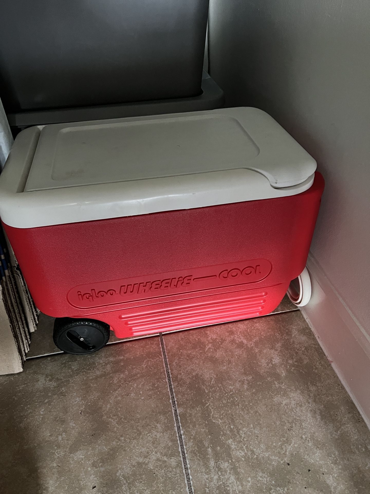 Igloo Wheelie Cooler