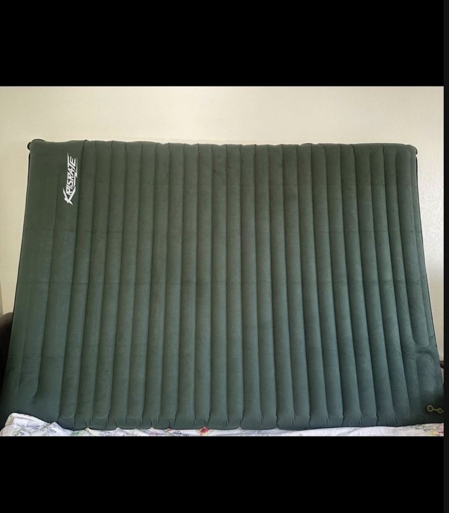 4 Inch Thick Double Sleeping Pad for Camping, Portable Outdoor Air Mattress 2 Person, Lightweight Backpacking Sleeping Mat for Hiking, Tent, Travel