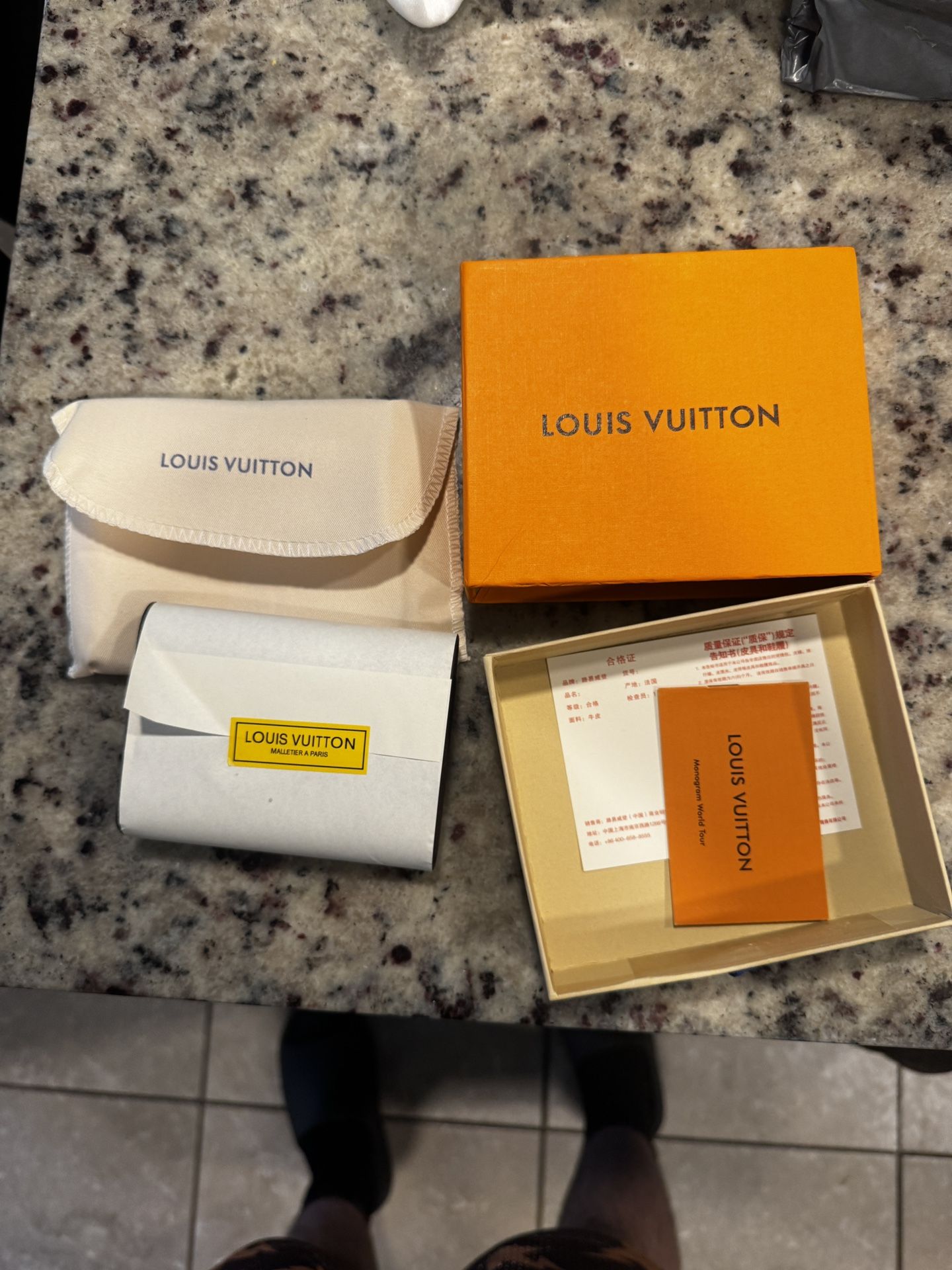 louis vuitton wallet