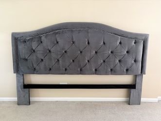 King Headboard (Tufted)