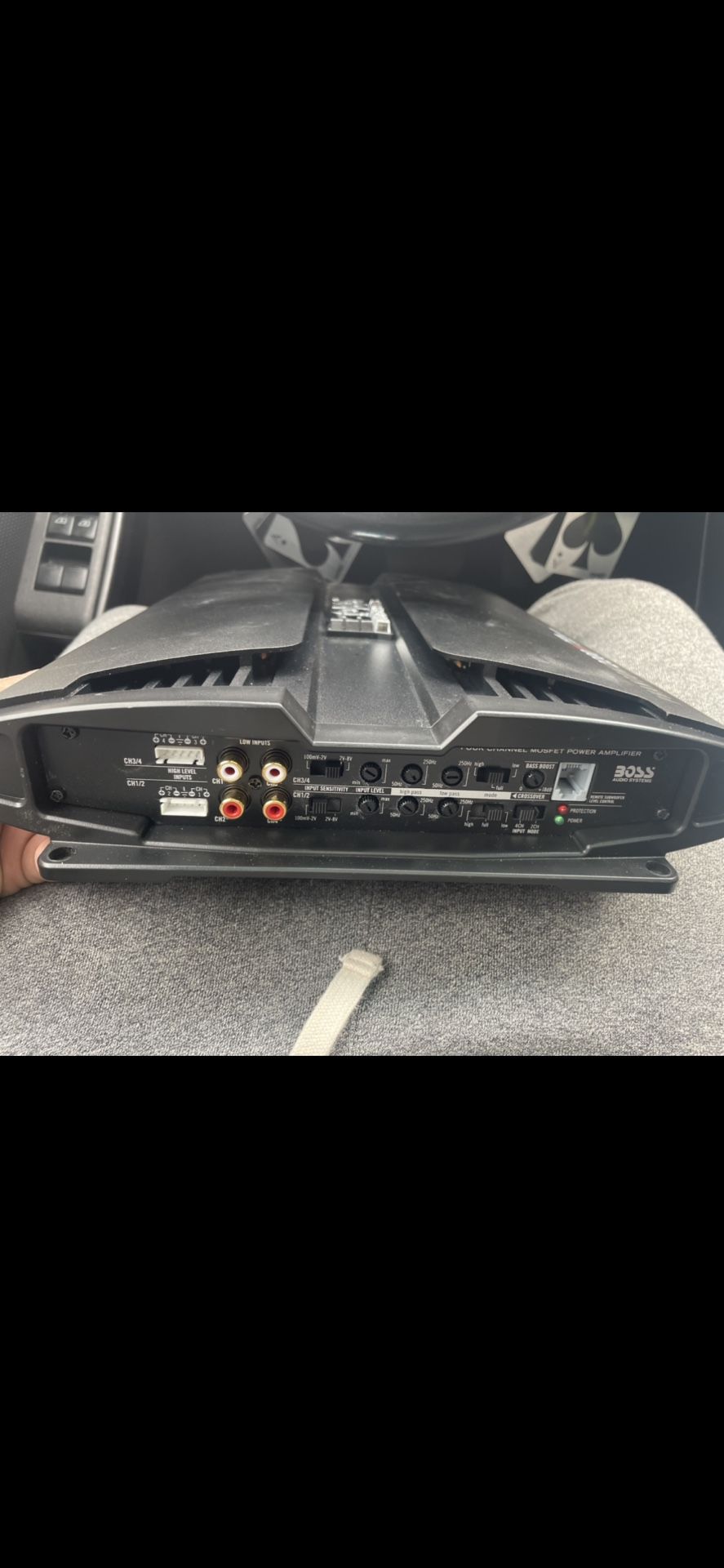 BOSS Audio Systems PF2200 Phantom 2200 Watt Amplifier