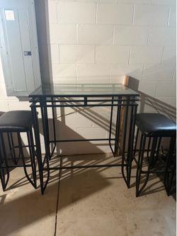 Bar Height Table & Stools