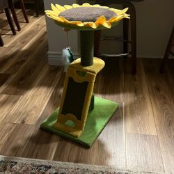Cat Tree With scratching post