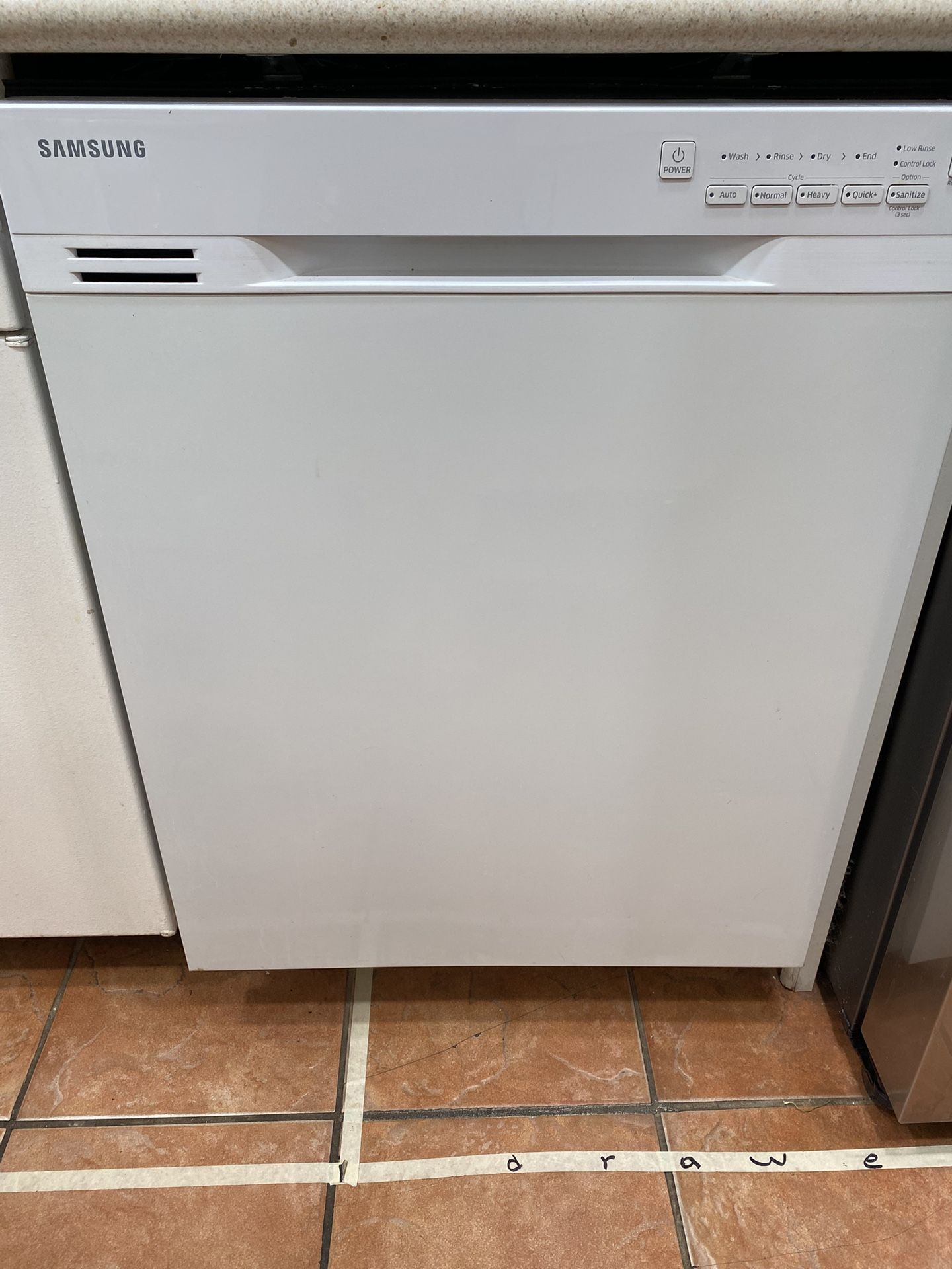White Samsung Dishwasher 