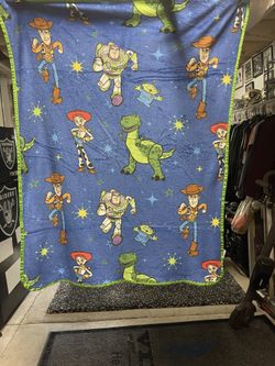 Toy Story Throw Blanket For Kids Size 35w X 47 L