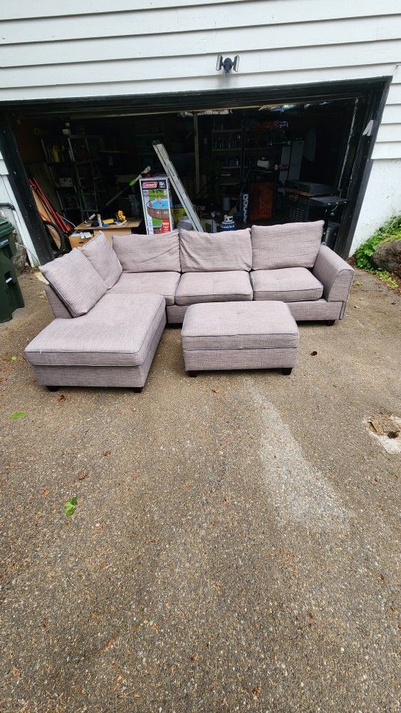 Free  Sectional Couch And Automon