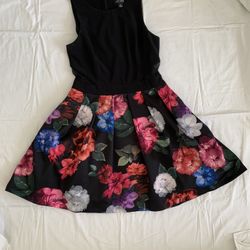 Formal Dress, Size 8, Excellent Condition