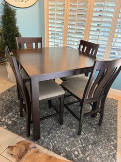 Counter Height Dining Table Set with 4 Chairs