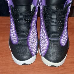 Air jordans 13 retro purple venom size 5y