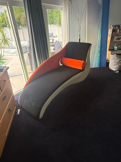 Day Bed/ Lounge Chair