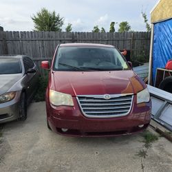 2010 Chrysler Town & Country