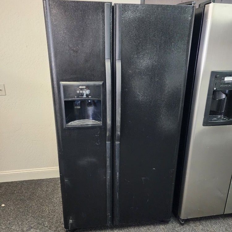 🌸 Spring Sale! Kenmore 26 Cuft Refrigerator  - Warranty Included 