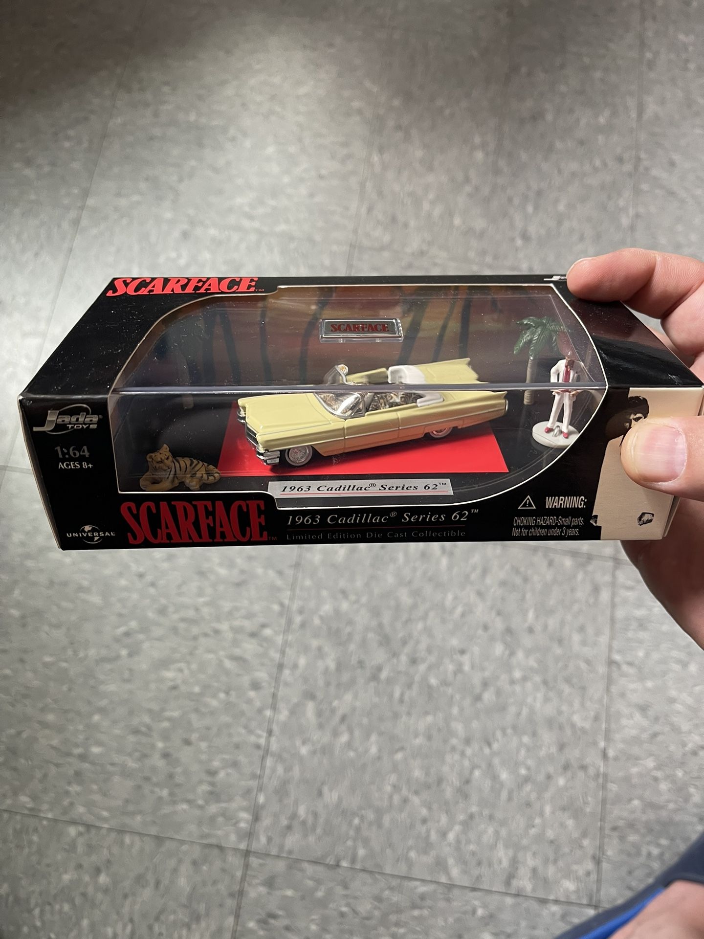 LIMITED EDITION SCARFACE 1963 CADILLAC SERIES 62 1:24 | eBay