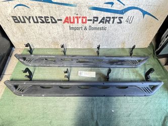 2019 - 2025 CHEVROLET SILVERADO 1500 STEP LEFT & RIGHT RUNNING BOARD OEM AY82601