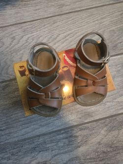 Salt Water Sandals Size 4