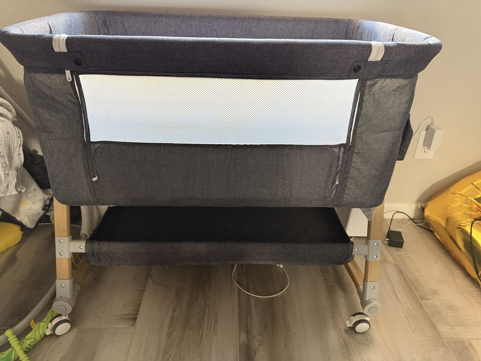 Bassinet On Wheels