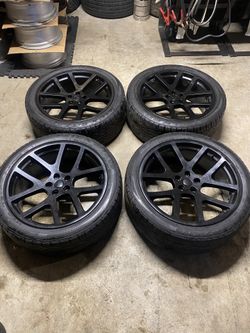 22” Wheels & Worn Tires 5x5 & 5x127